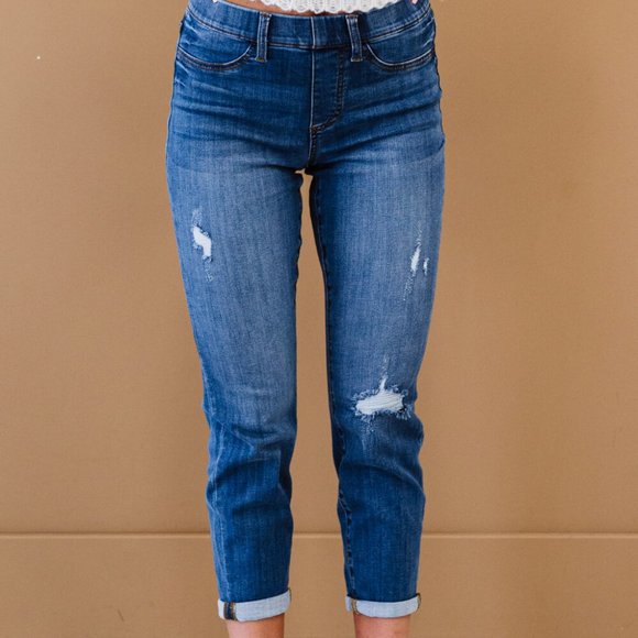 Judy Blue Pull-On Cropped Jeans - Picture 1 of 4